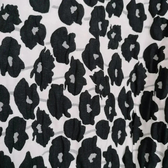Abbey Glass Sz Medium Black  White Floral Cap Flutter Sleeves Belted Dress NWOT - Picture 3 of 8